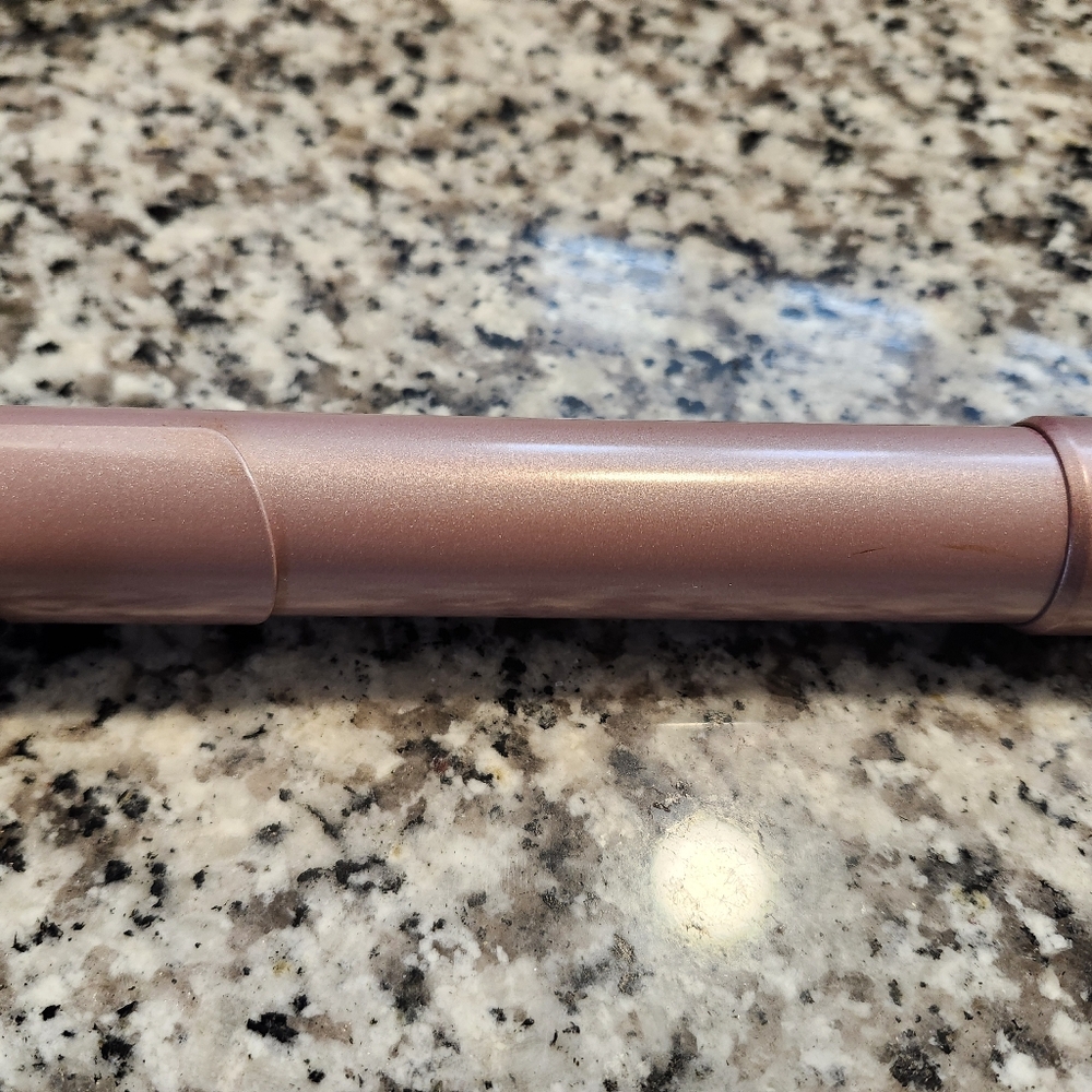 Beachwaver B1 Hair Styling Tool - Picture 6 of 10
